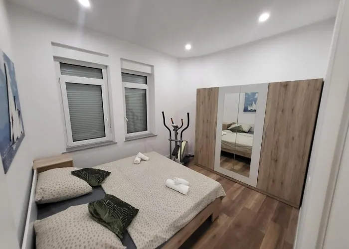 Apartment Capital *