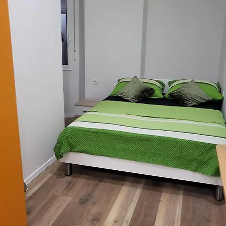 Apartment Capital *