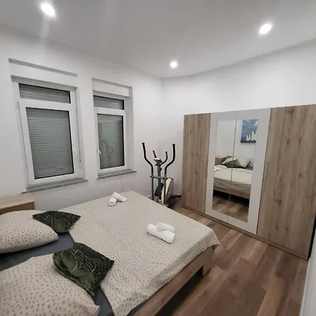 Apartment Capital *